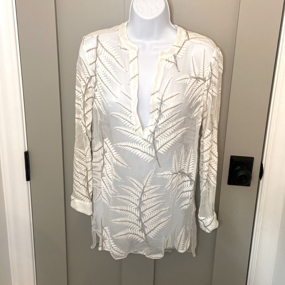 Alice and Olivia (S) sheer white embroidered tunic.